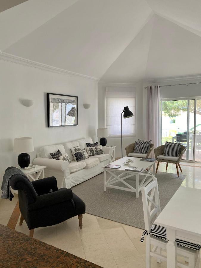 Beautiful Apartment For Rent In Quinta Do Lago With Excellent Resort Facilities Close To Lake And Beach. Buitenkant foto